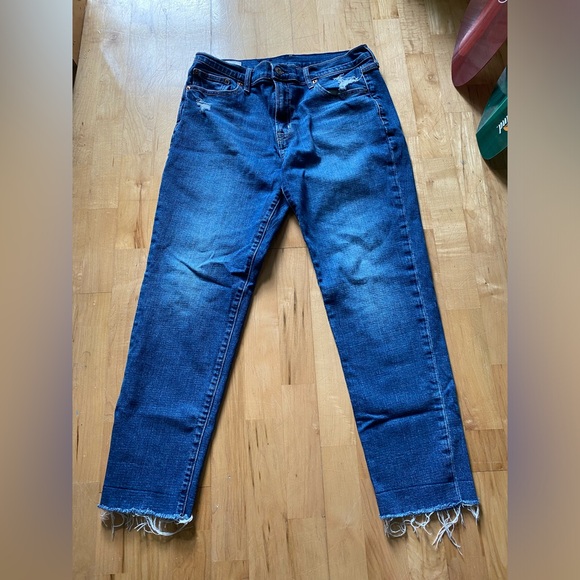 GAP girlfriend mid rise jeans - straight leg - 30 / 10R - Picture 2 of 4